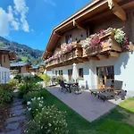 Hochalmbahnen 6w4, Zirbe, Nahe Gondel Apartment